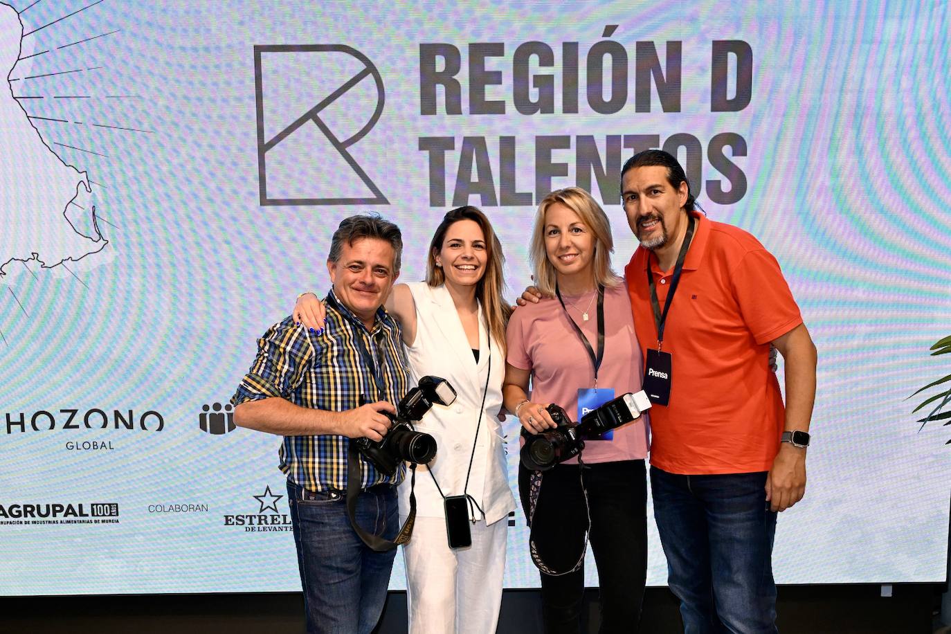 Las imágenes del cóctel de la presentación de la revista &#039;Región de Talentos&#039;