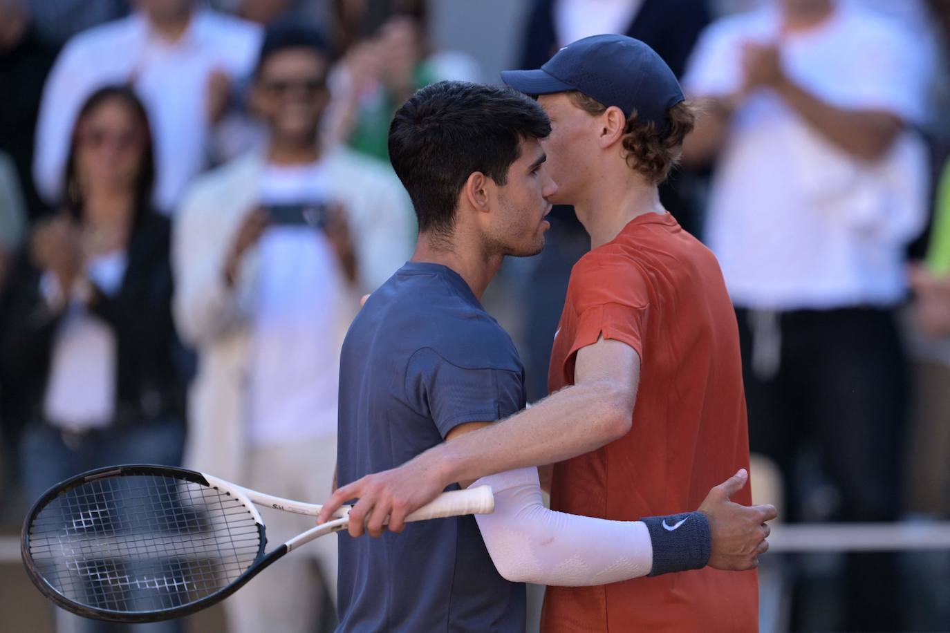 La victoria de Carlos Alcaraz ante Sinner en Roland Garros, en imágenes