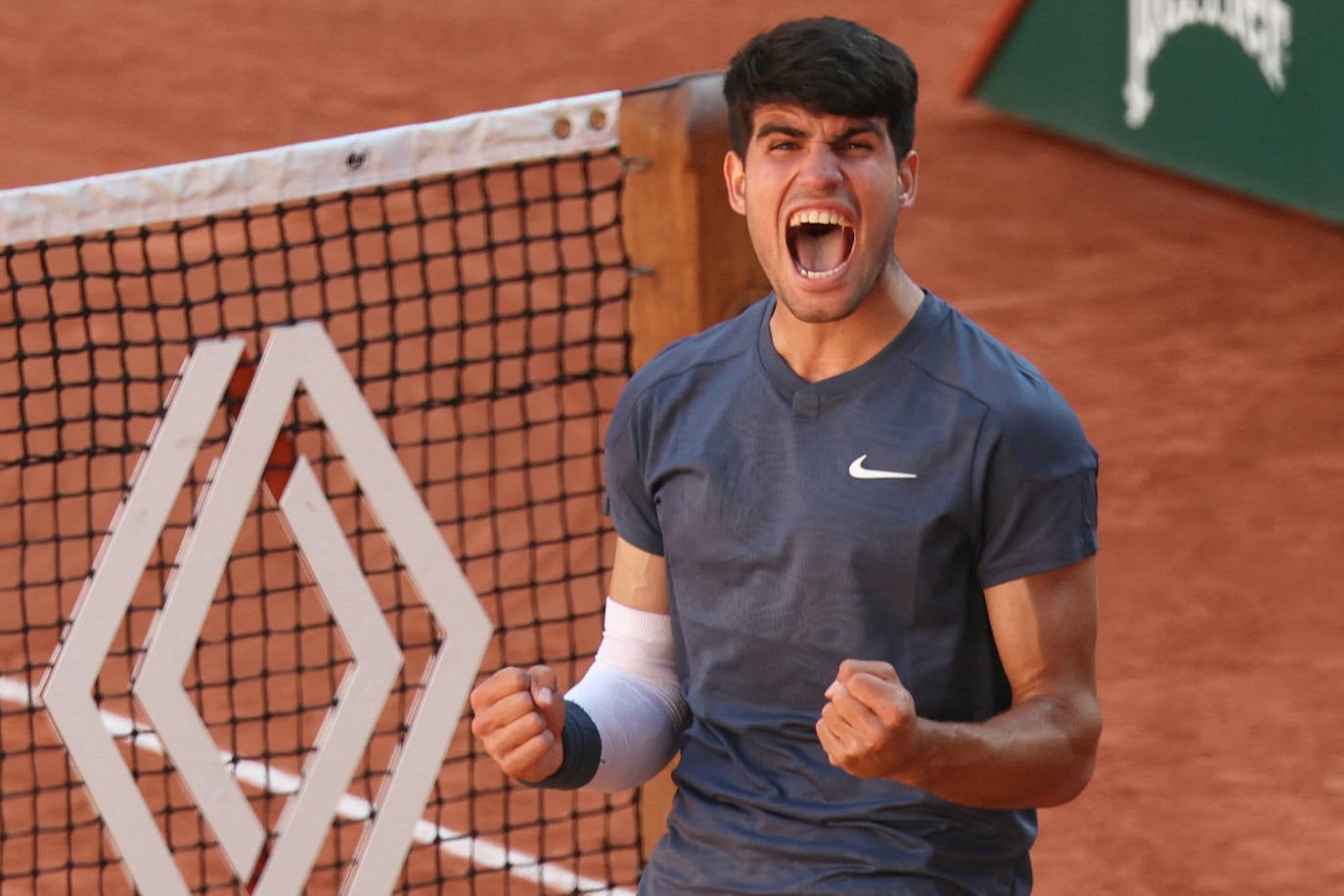 La victoria de Carlos Alcaraz ante Sinner en Roland Garros, en imágenes