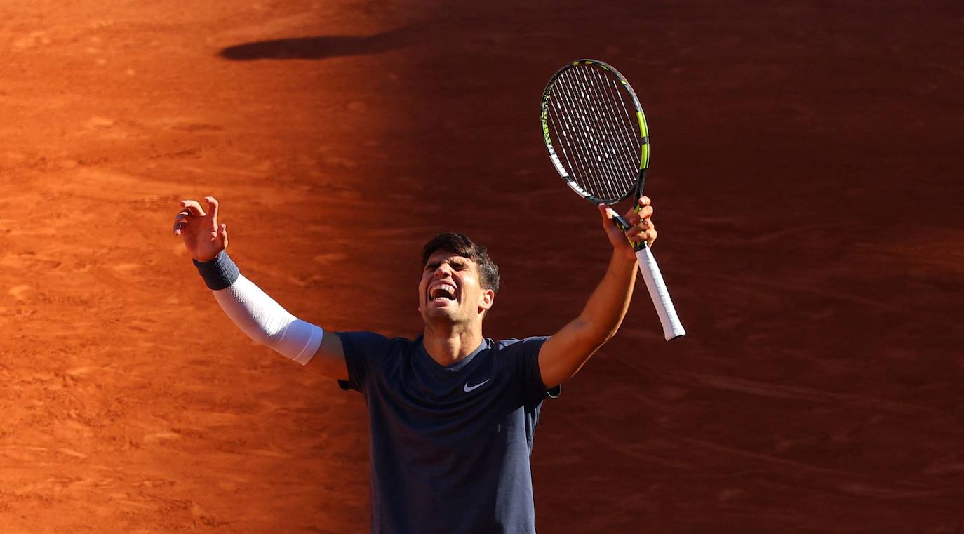 La victoria de Carlos Alcaraz ante Sinner en Roland Garros, en imágenes