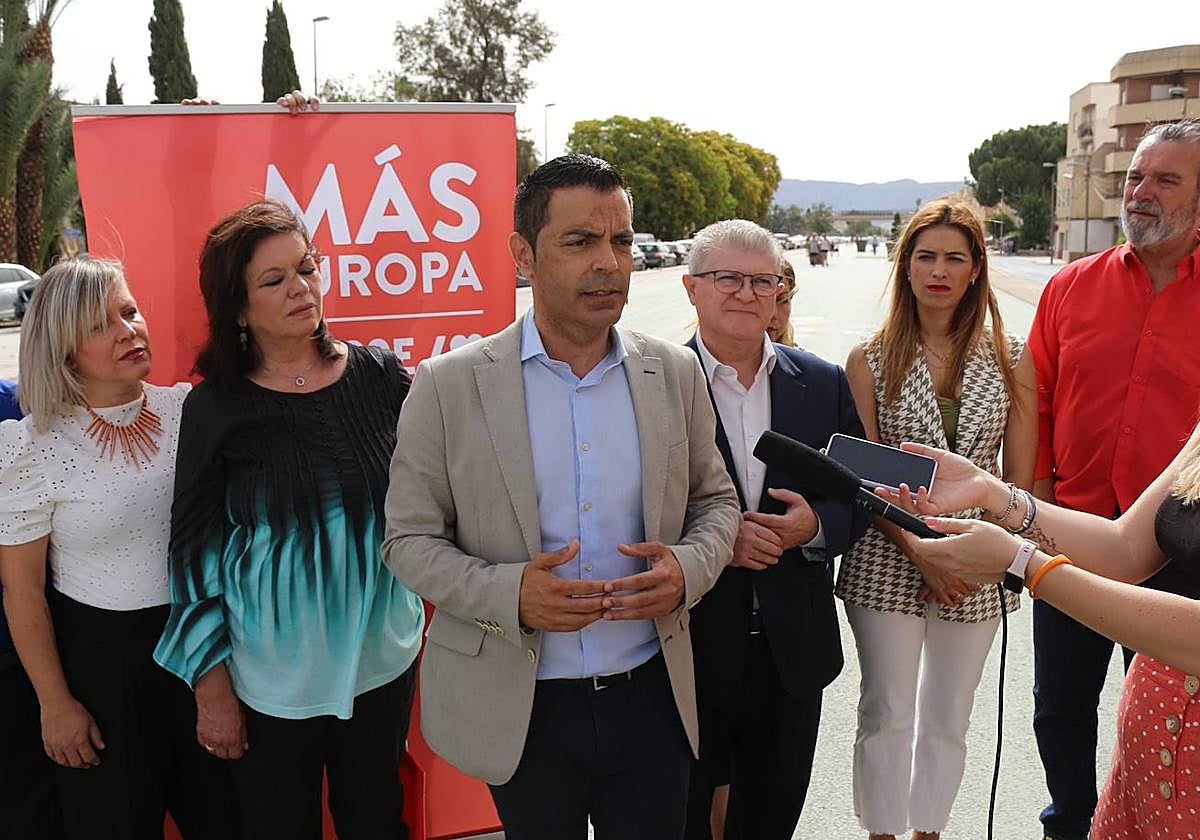 Marcos Ros y José Vélez, durante el acto celebrado este viernes.
