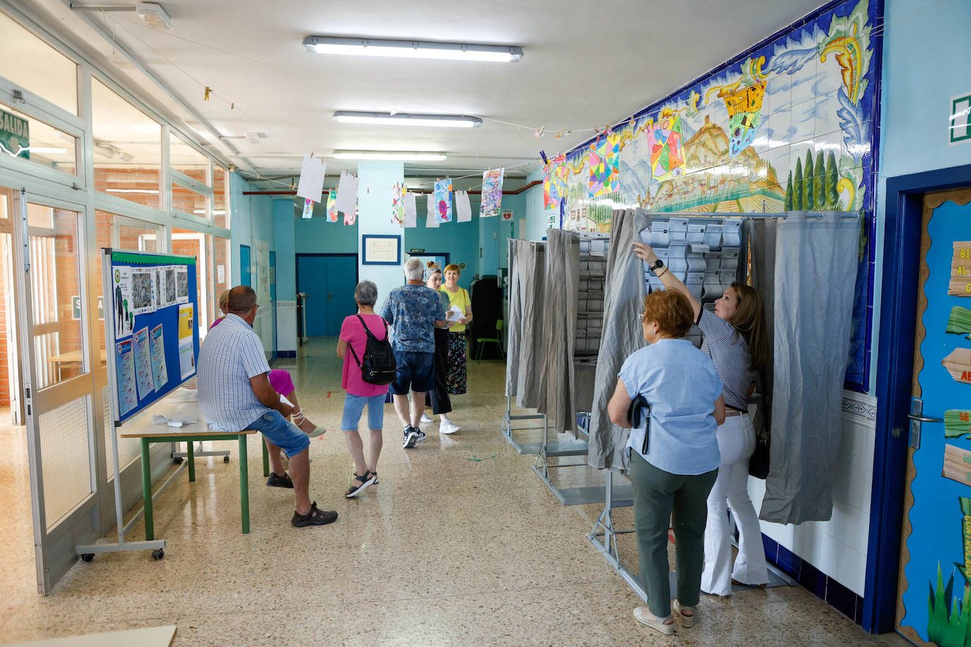 Las elecciones europeas en la Región de Murcia, en imágenes