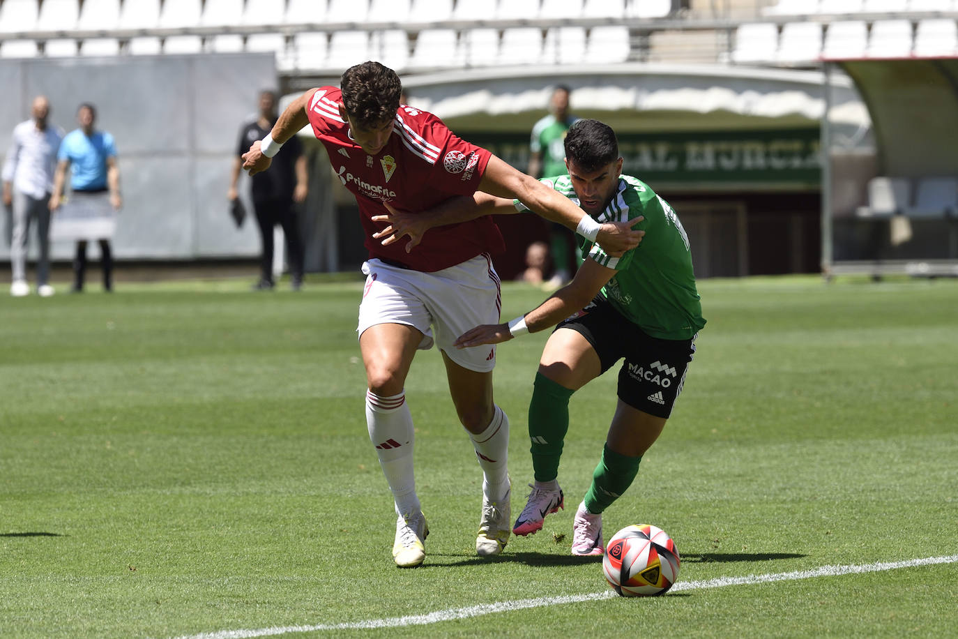 El partido entre el Imperial y el Cieza, en imágenes