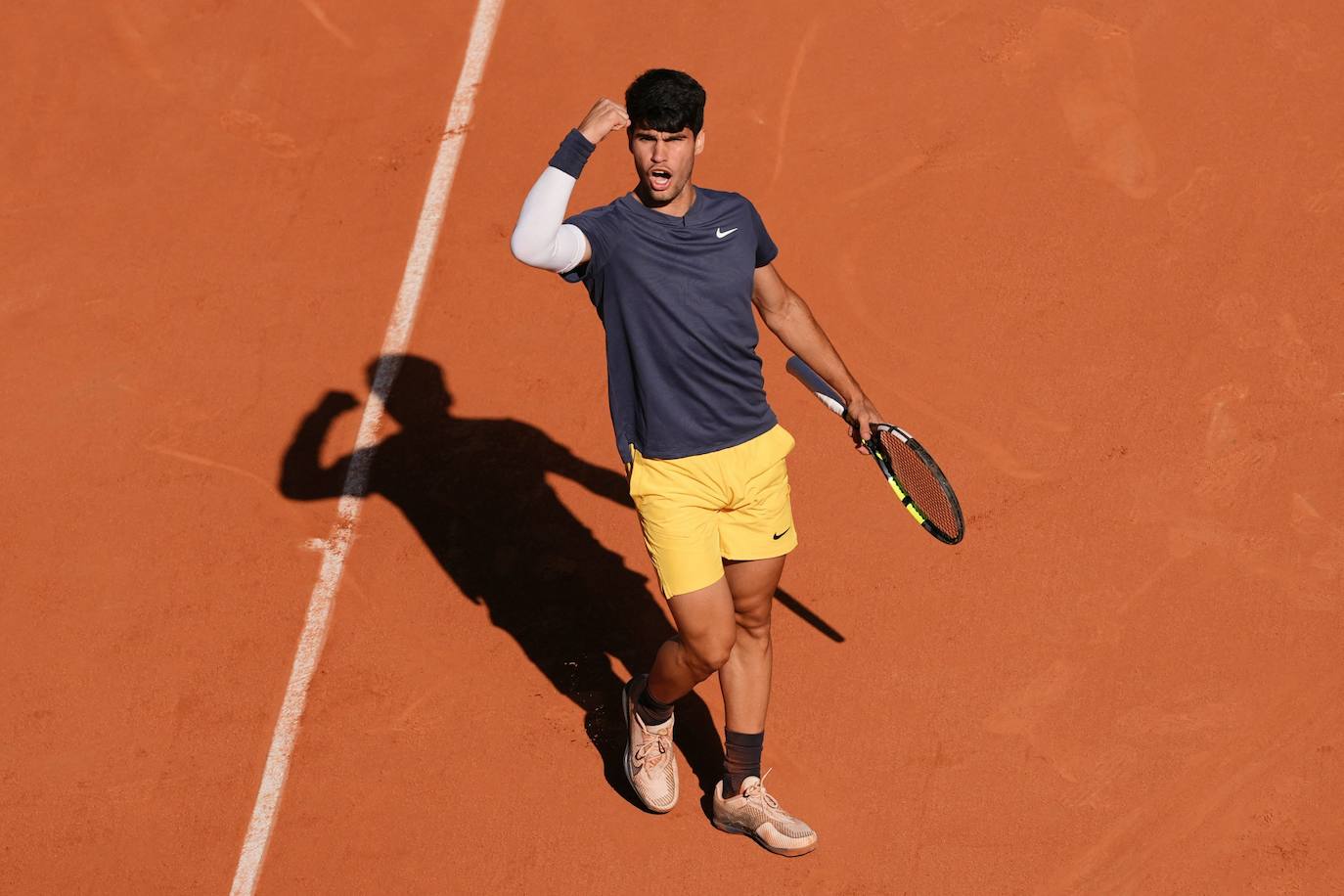 La final de Roland Garros entre Carlos Alcaraz y Alexander Zverev, en imágenes