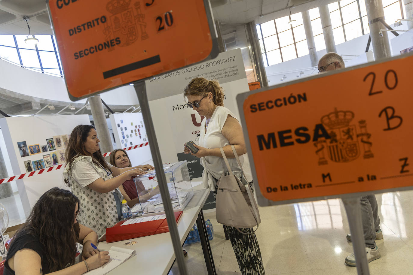 Las elecciones europeas en la Región de Murcia, en imágenes