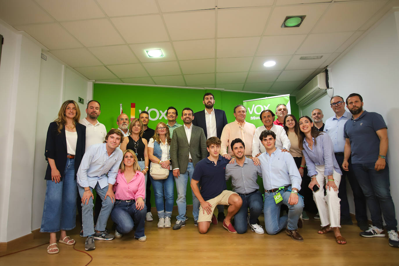 Las imágenes de la celebración de Vox tras las elecciones europeas