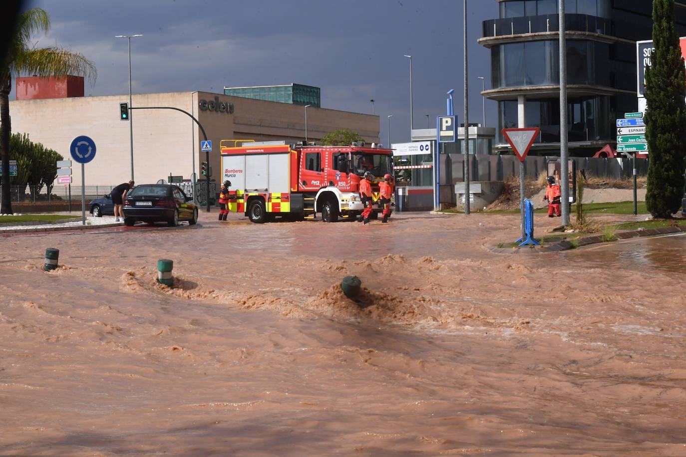 Las inundaciones por la lluvia en Murcia, en imágenes