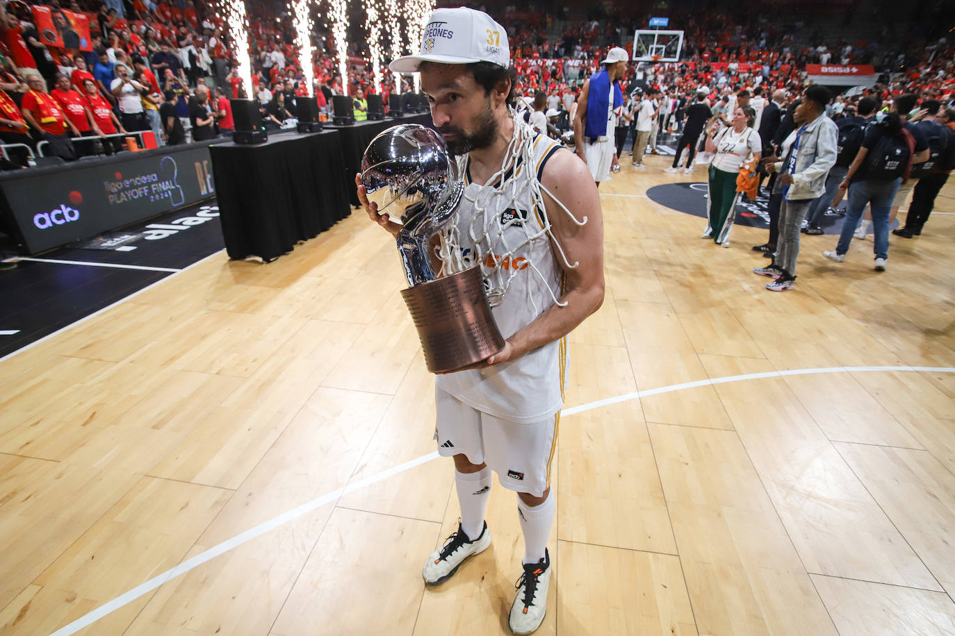 Las imágenes de la celebración del UCAM y el Real Madrid