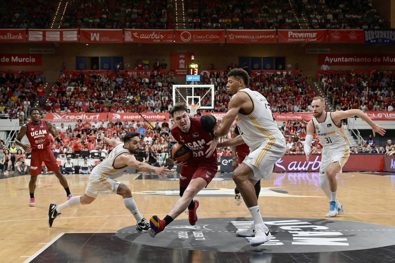Las imágenes del UCAM-Real Madrid (73-84)
