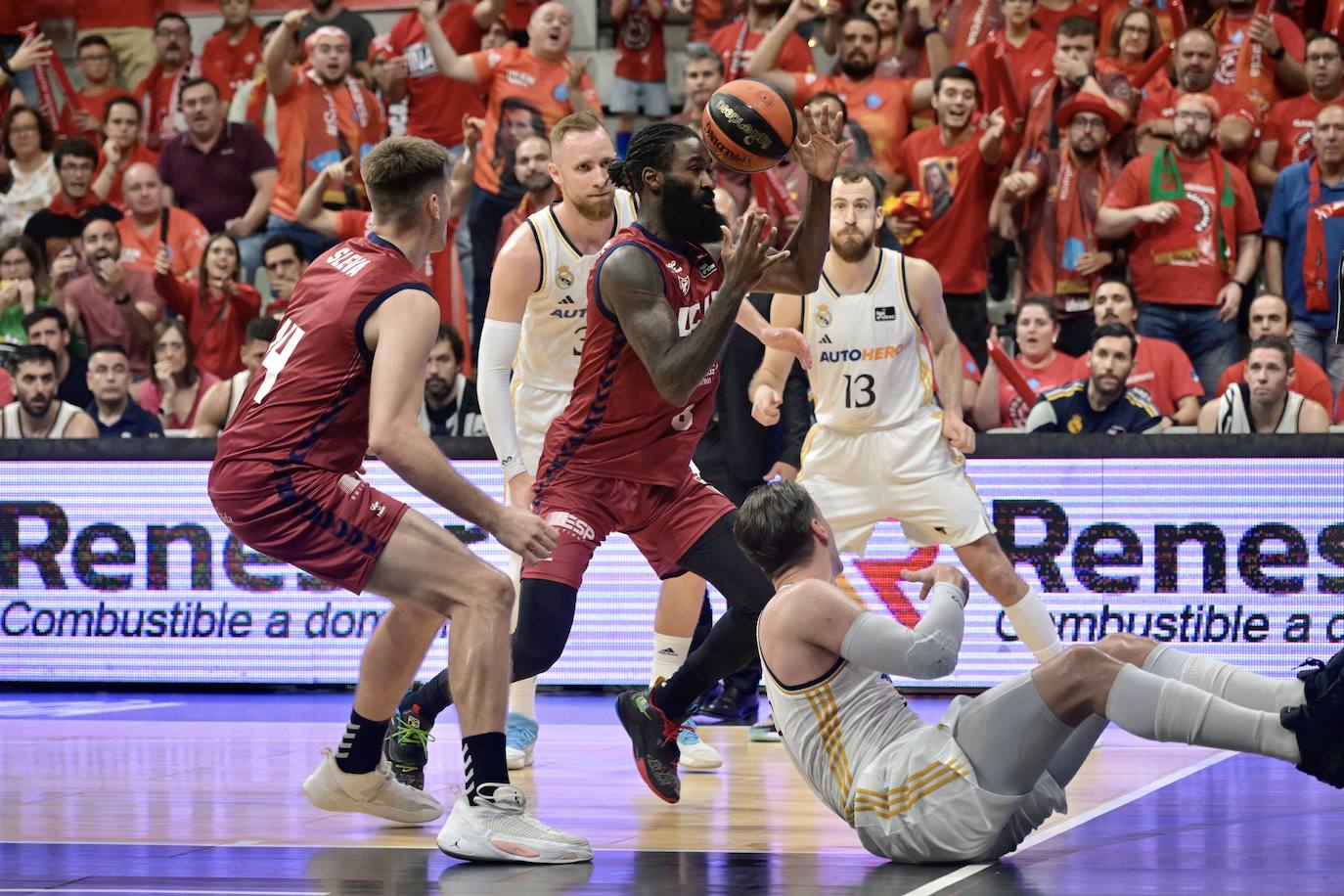 Las imágenes del UCAM-Real Madrid (73-84)