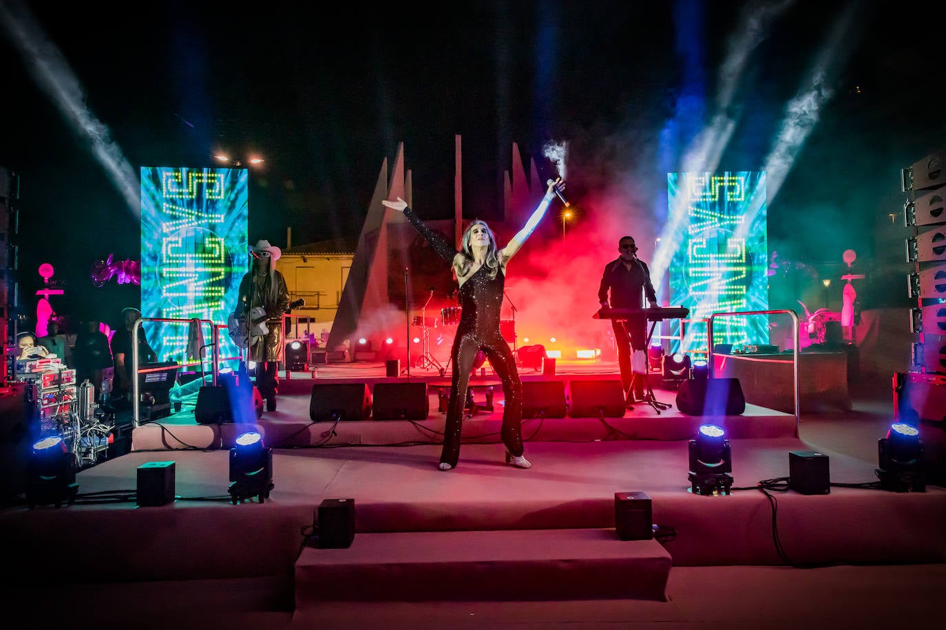 Las imágenes de la Torrevieja Weekend con Eduardo Navarrete, Agatha Ruiz de la Prada y las Nancys Rubias