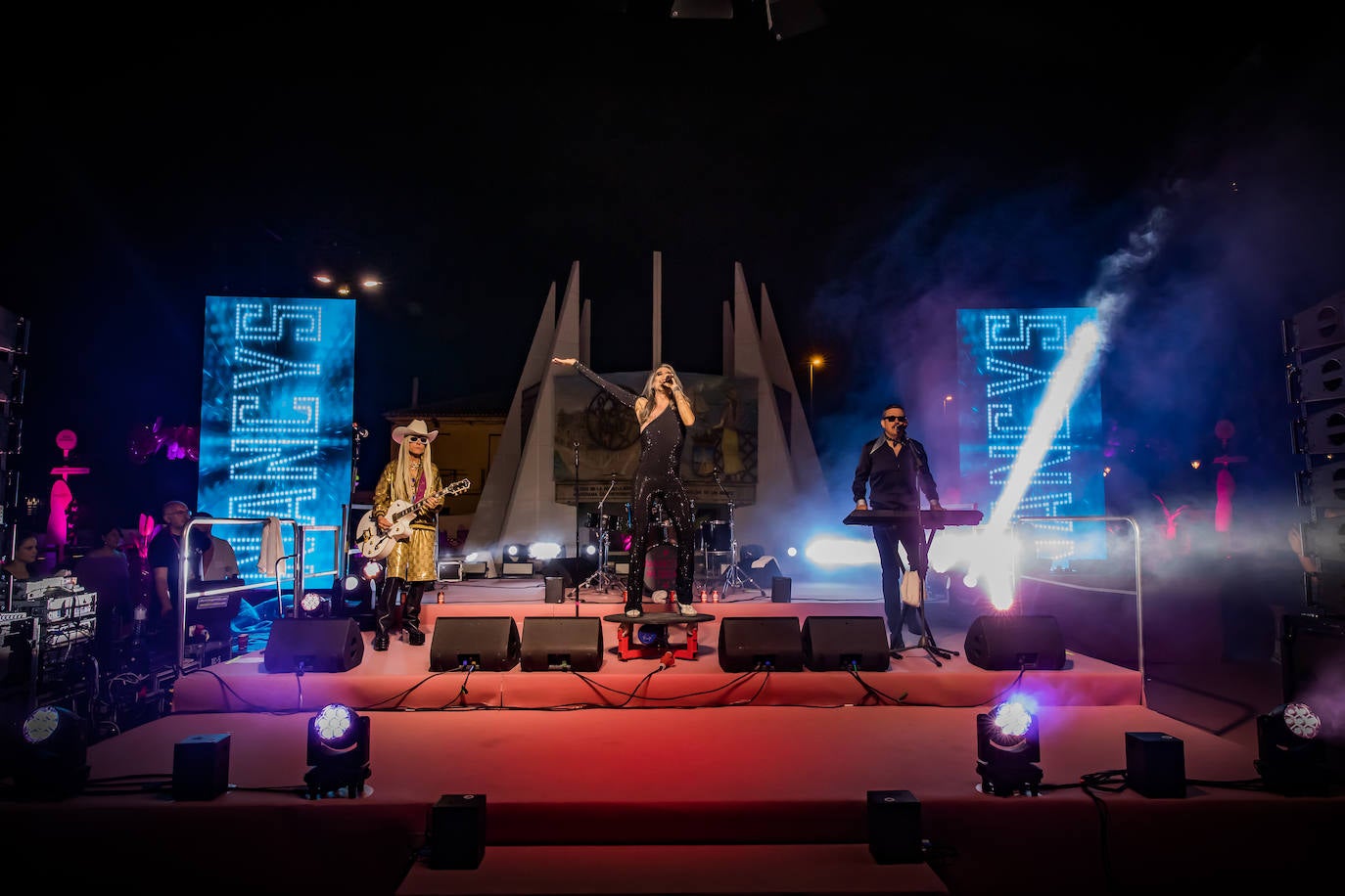 Las imágenes de la Torrevieja Weekend con Eduardo Navarrete, Agatha Ruiz de la Prada y las Nancys Rubias