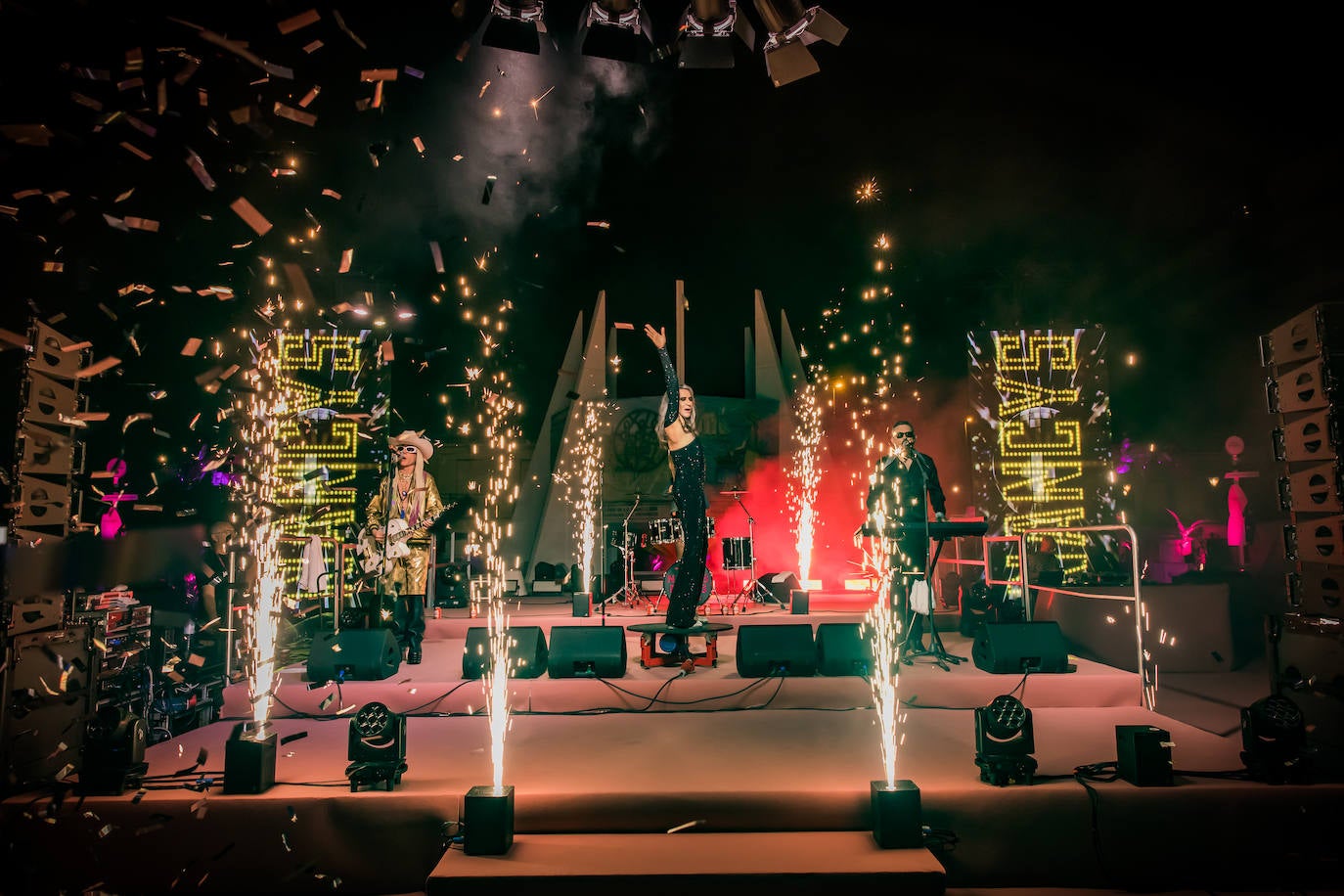 Las imágenes de la Torrevieja Weekend con Eduardo Navarrete, Agatha Ruiz de la Prada y las Nancys Rubias