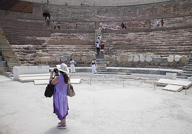 Visitantes, ayer en Cartagena, en el que es el museo más visitado de la Región.