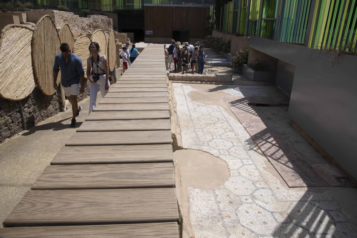 Las imágenes de las visitas arqueológicas en Cartagena