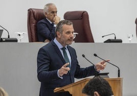 Segado, durante la segunda sesión del debate en la Asamblea Regional.