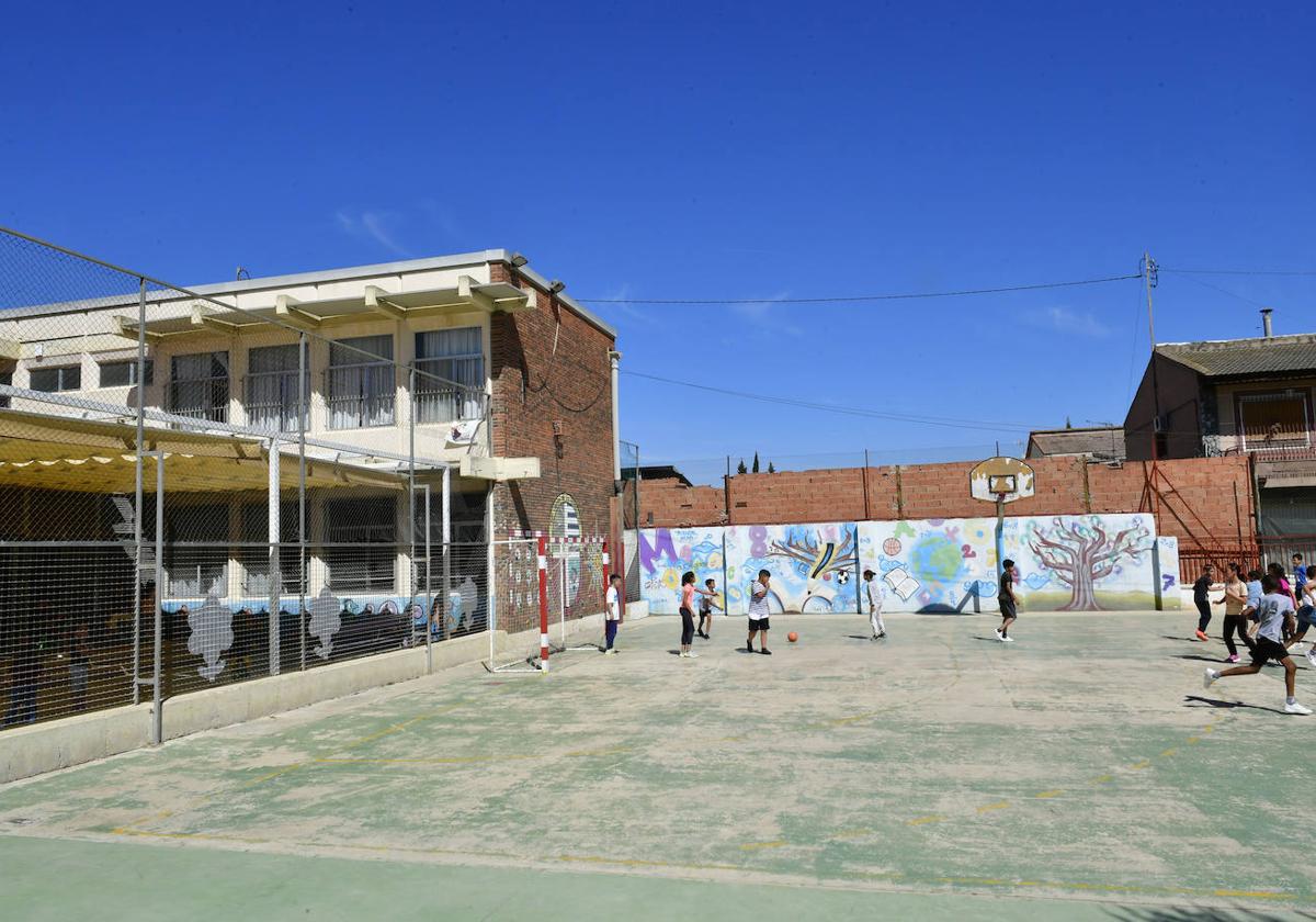 El colegio Cristo de la Expiración de Santa Cruz, uno de los que se someterá a obras.