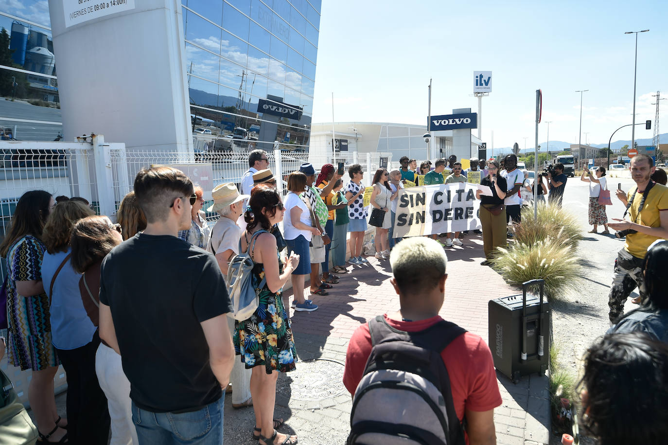 Concentración en favor del derecho de asilo en Murcia