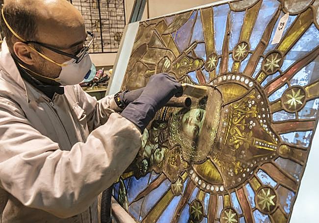 La Virgen debe volver a lucir en todo su esplendor.