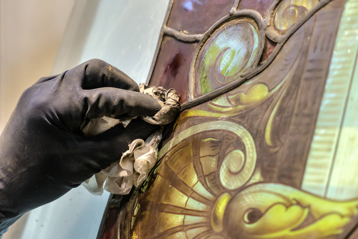 Restauración de las vidrieras de la Catedral de Murcia, en imágenes