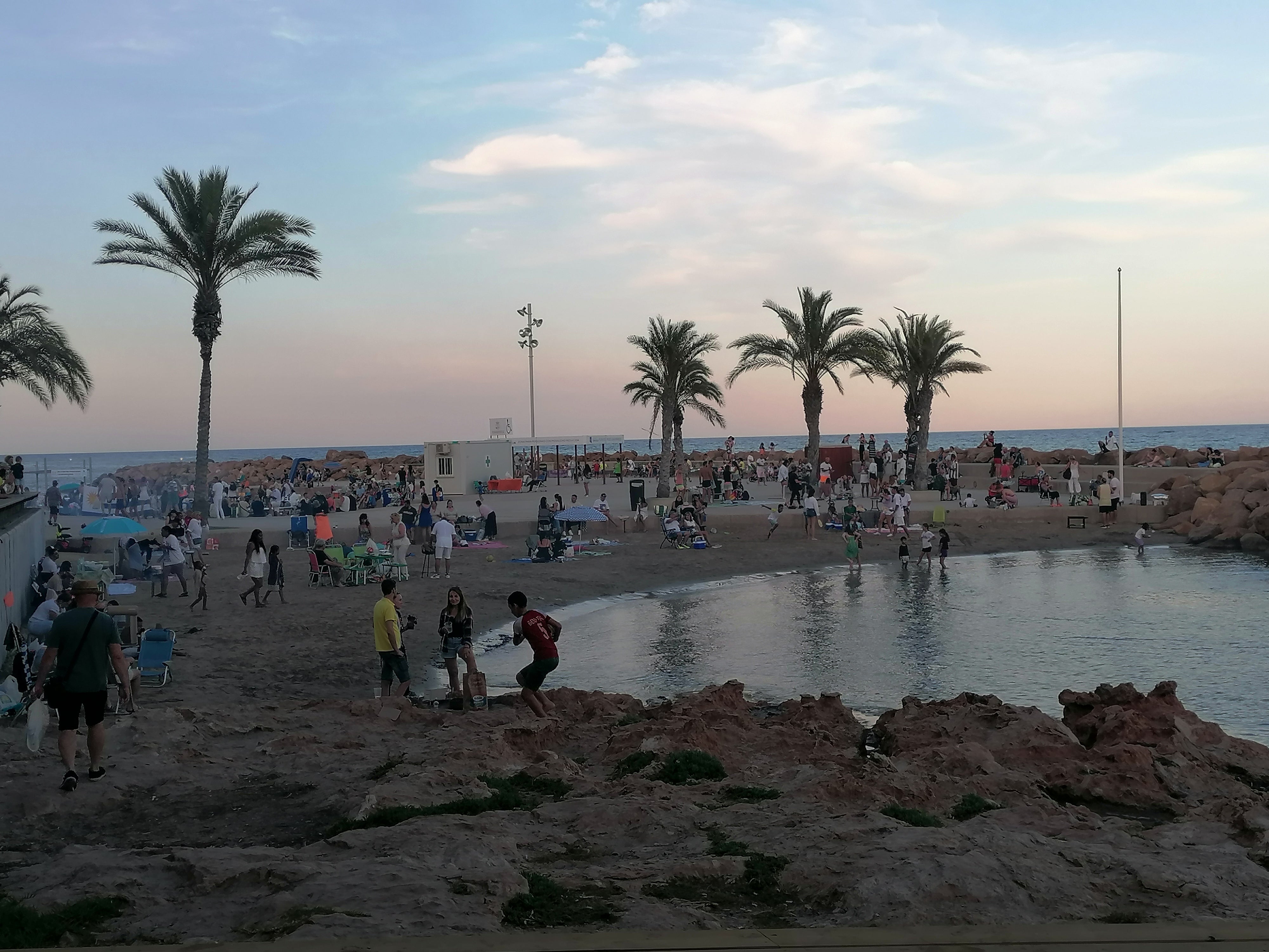 Las imágenes de las hogueras de San Juan en Torrevieja