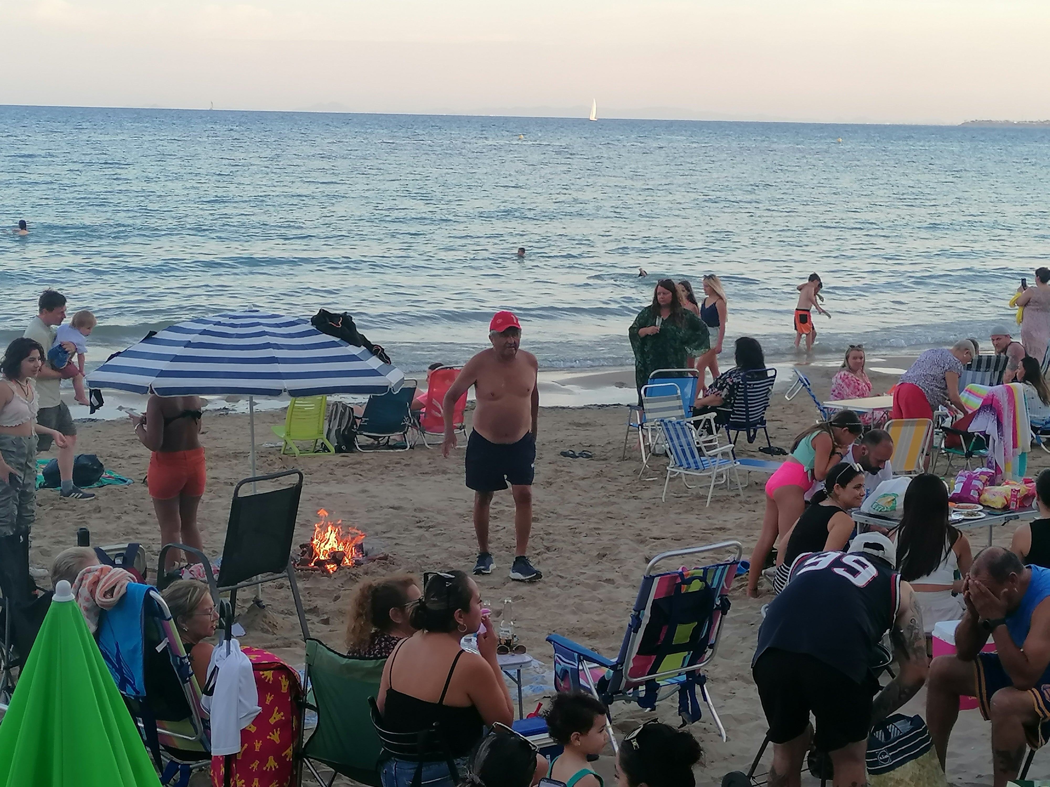 Las imágenes de las hogueras de San Juan en Torrevieja