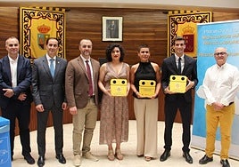 Autoridades y técnicos, con los representantes de los tres municipios premiados; entre ellos los alcaldes de Beniel y Alguazas.