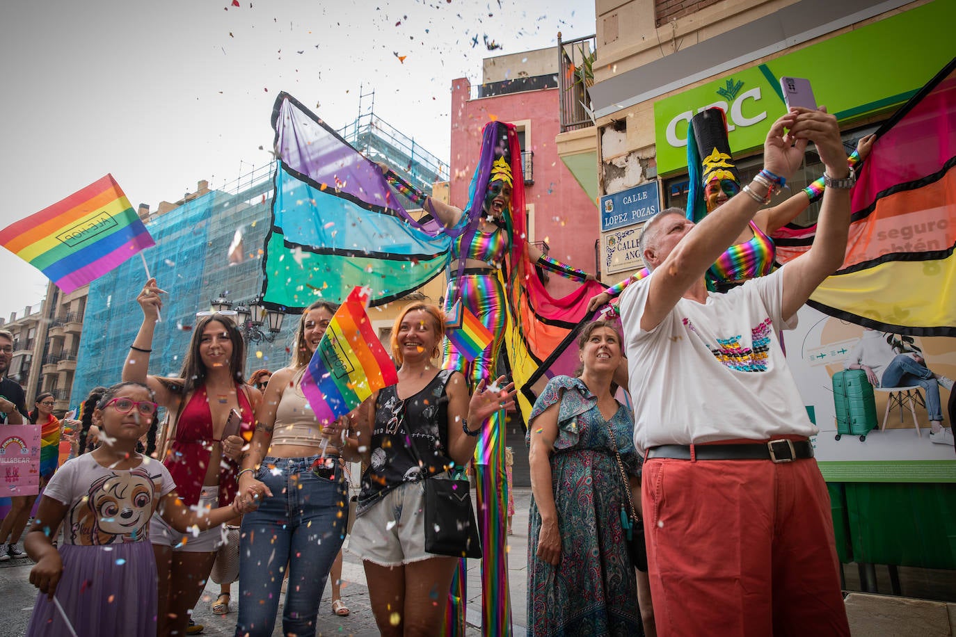 Las imágenes de la marcha del Orgullo LGTBI en Orihuela