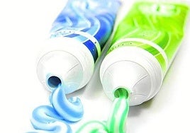 Una odóntologa revela en ingrediente que debes evitar en tu pasta de diente.