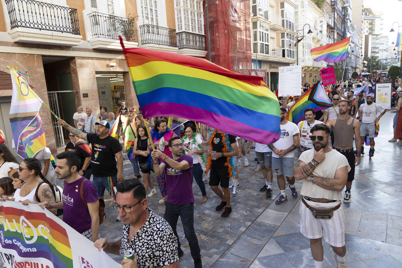 El desfile del Orgullo en Cartagena, en imágenes