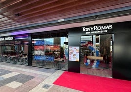 Nuevo restaurante Tony Roma's en el Thader.