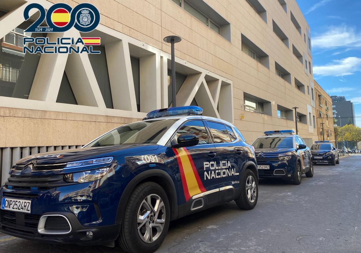 Coches de la Policía Nacional, en una imagen de archivo.