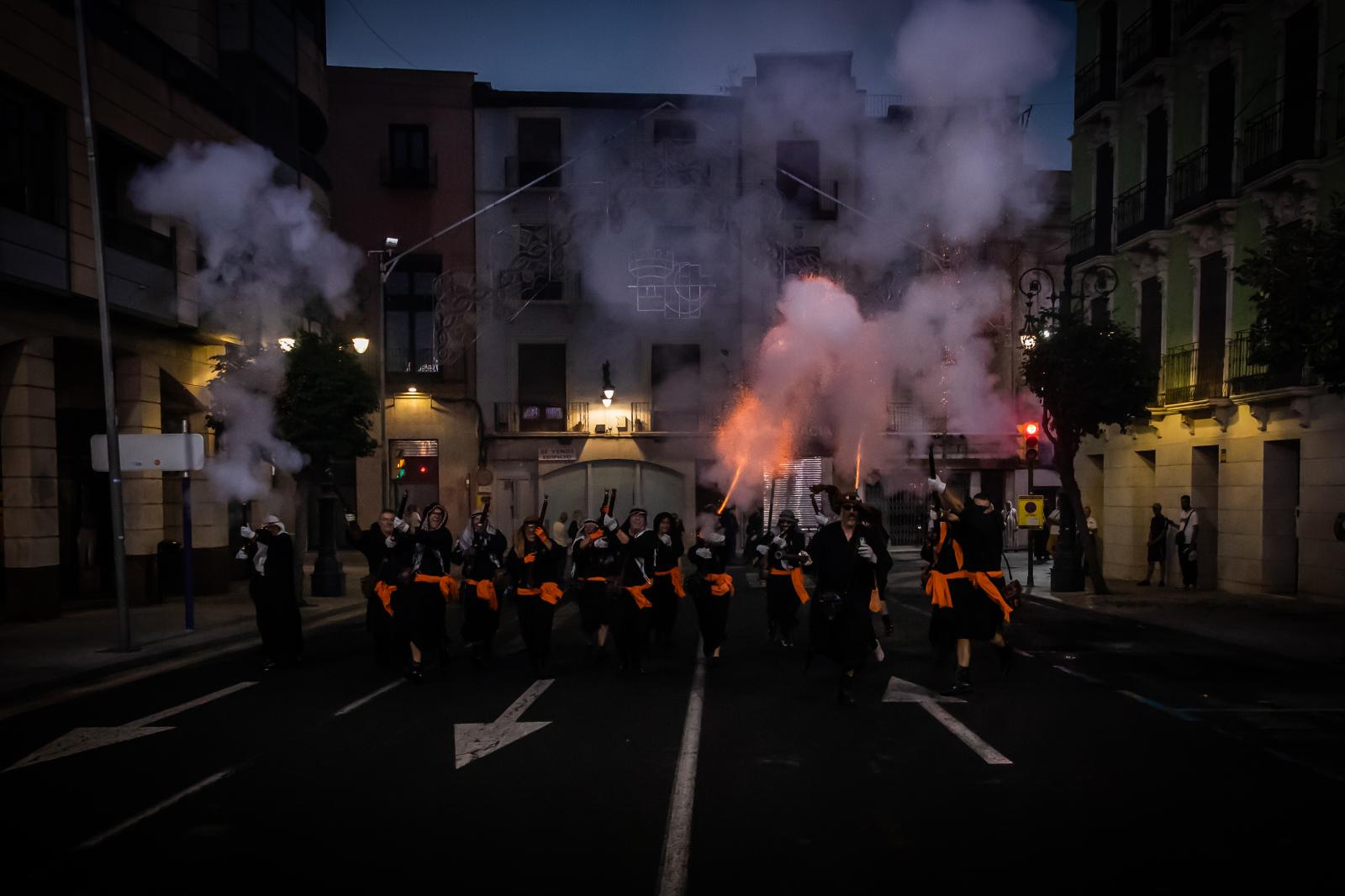 La guerrilla de la pólvora pone a retumbar a Orihuela