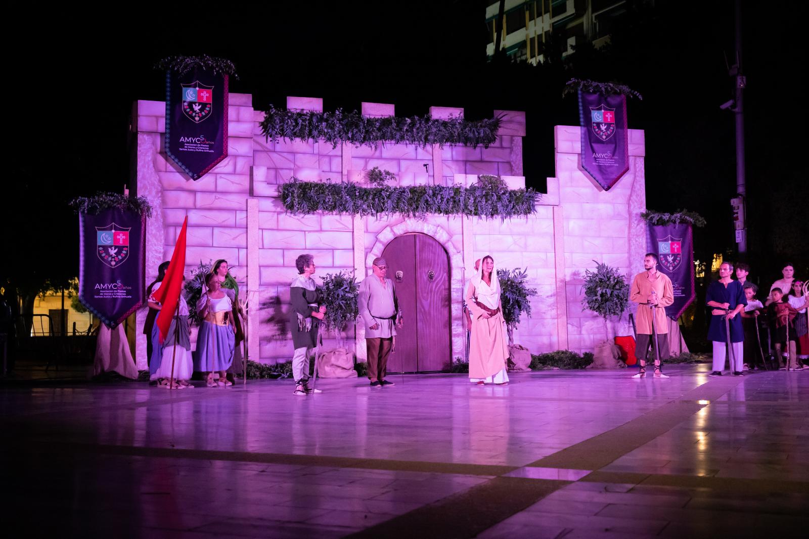 Las imágenes de la representación de la Toma del Castillo en Orihuela