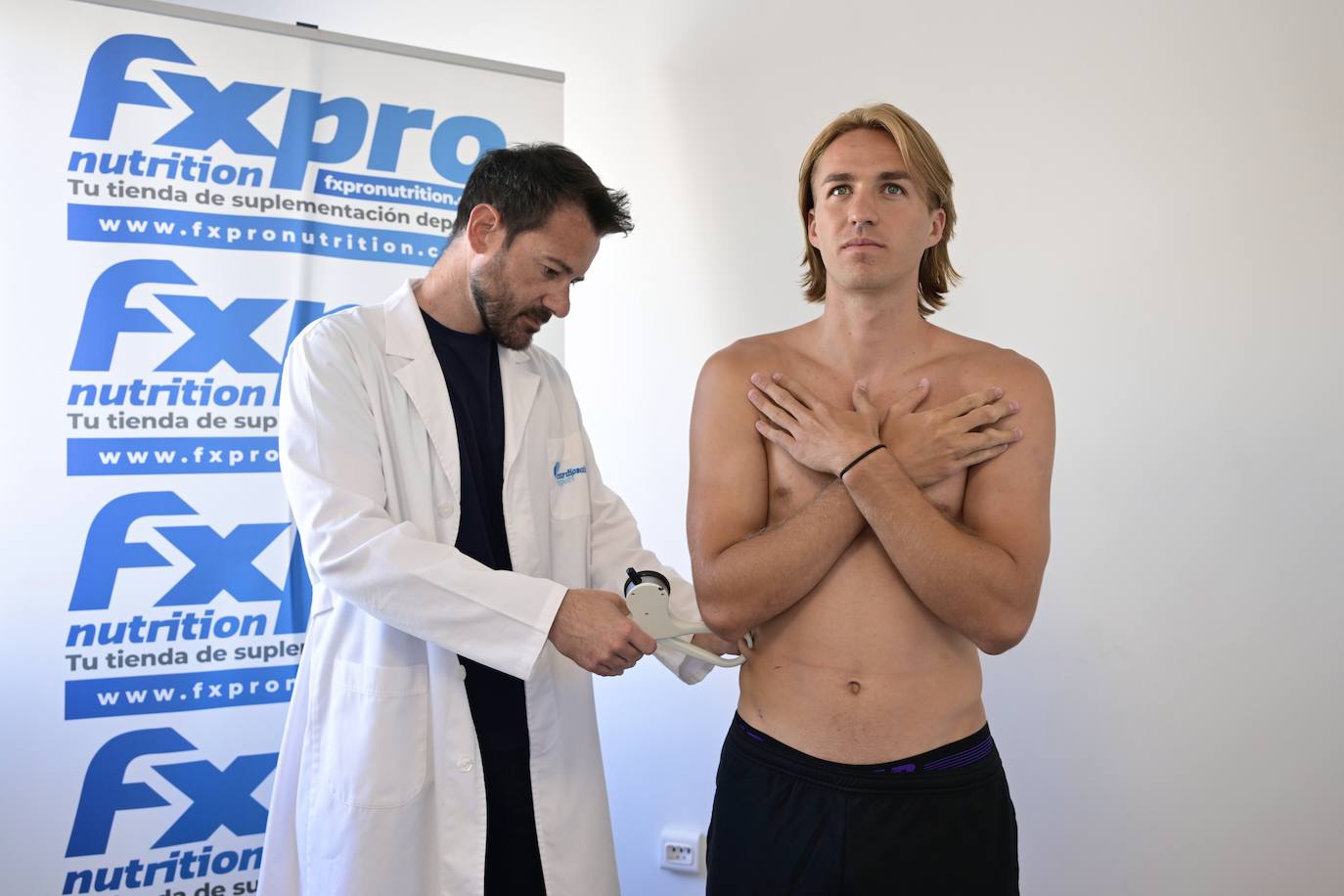 El Real Murcia pasa el reconocimiento médico, en imágenes