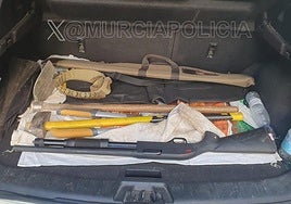 Arma de fuego intervenida al hombre detenido.