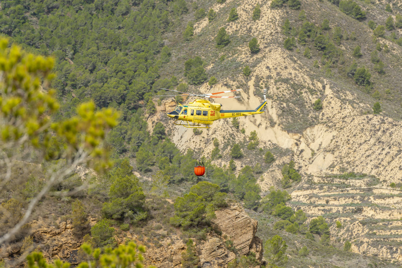 Un incendio en la sierra de Altaona alarma a los vecinos de Murcia