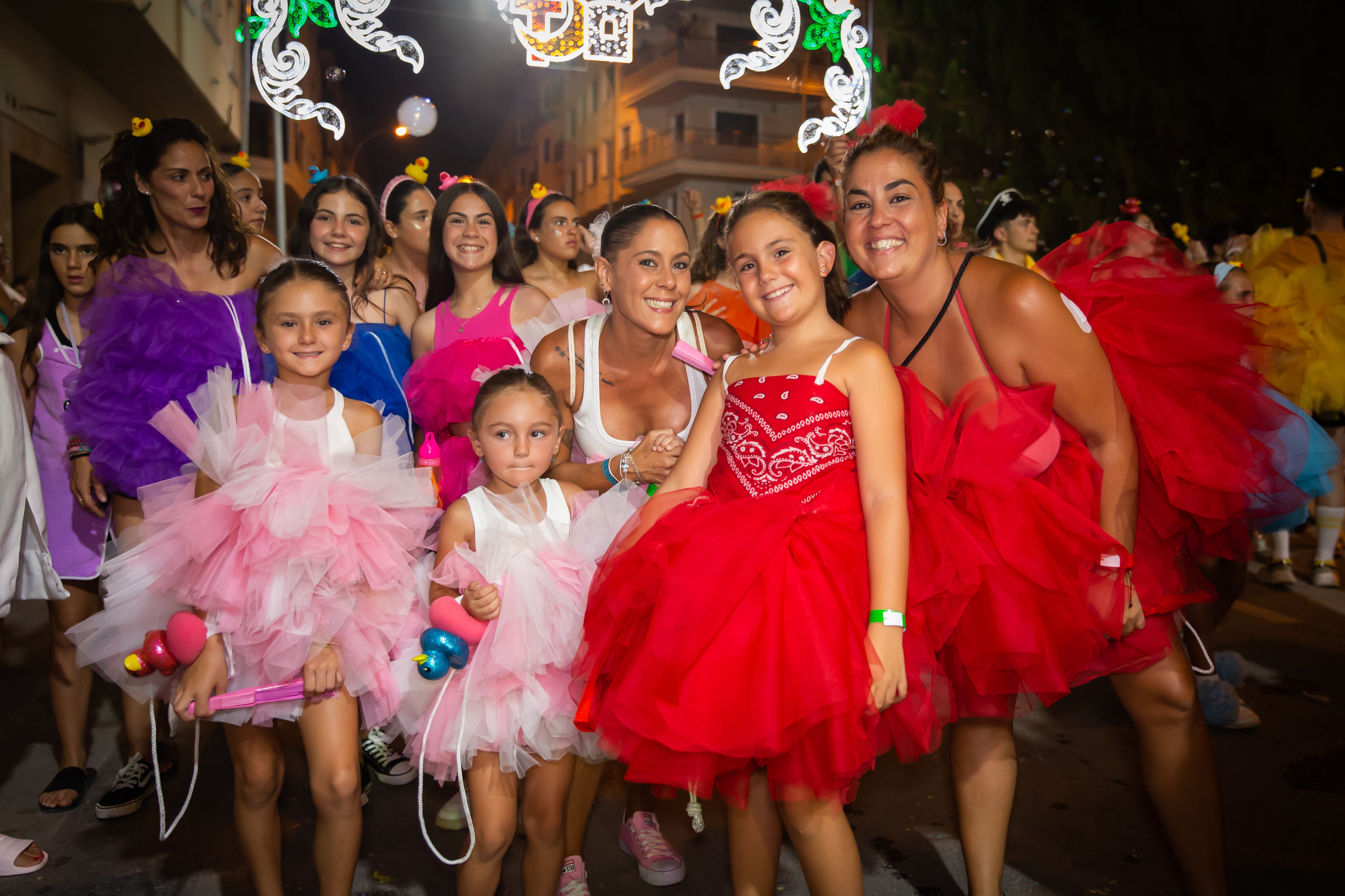 Las imágenes de la retreta festera de Orihuela