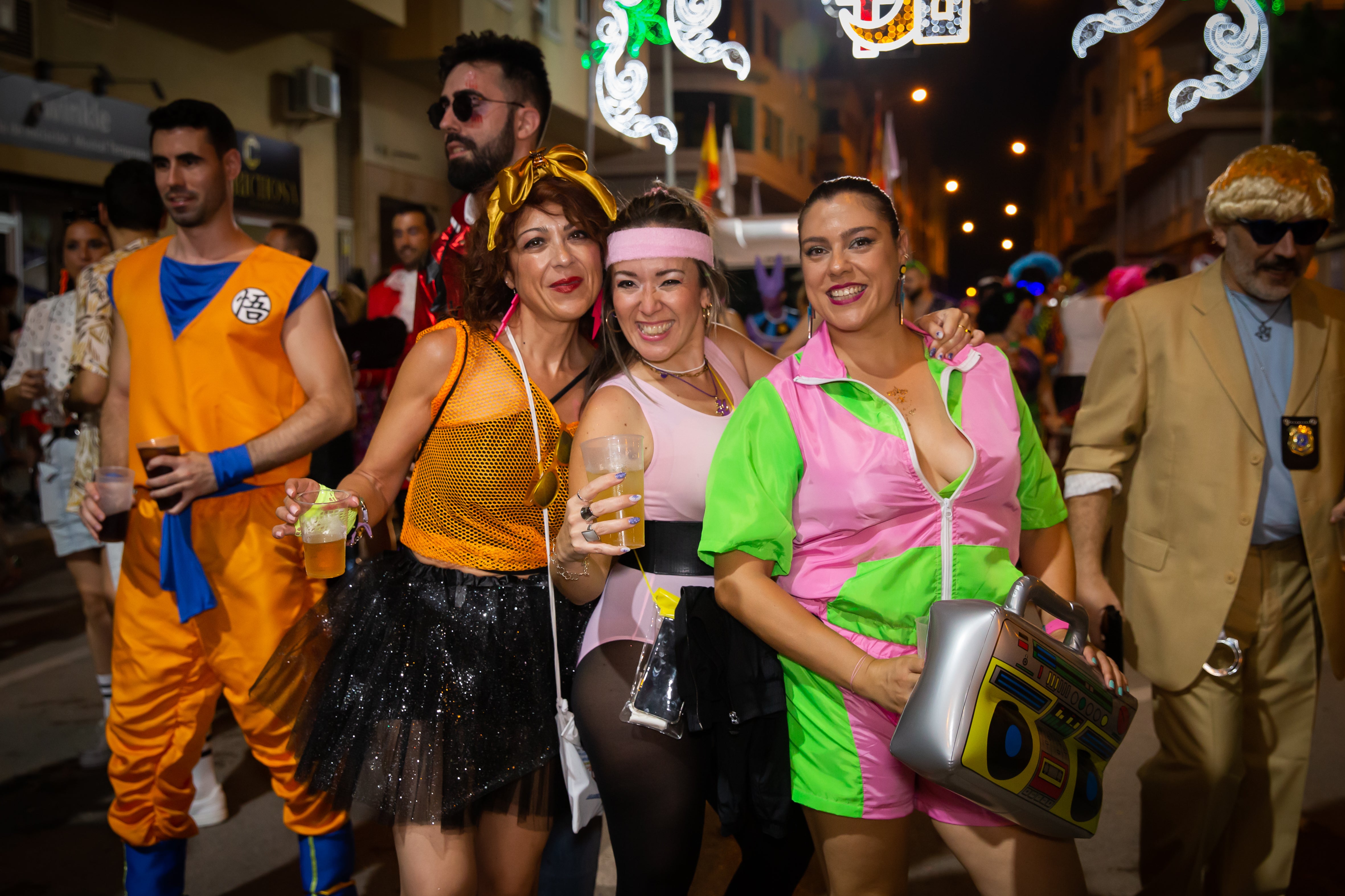 Las imágenes de la retreta festera de Orihuela