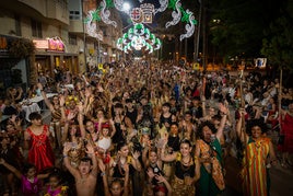 Las imágenes de la retreta festera de Orihuela