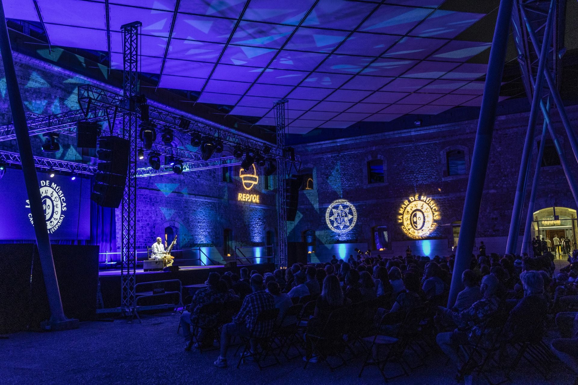 Los conciertos de Ana Lua Caiano, El Caribefunk, Ballakè Sissoko y Eliades Ochoa, en imágenes