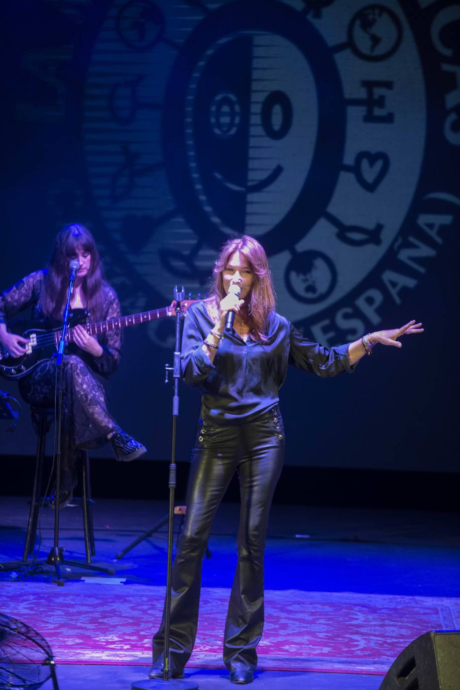 Los conciertos de Anna Ferrer, Carla Bruni, Pedro Pastor y Buzz&#039; Ayaz, en imágenes