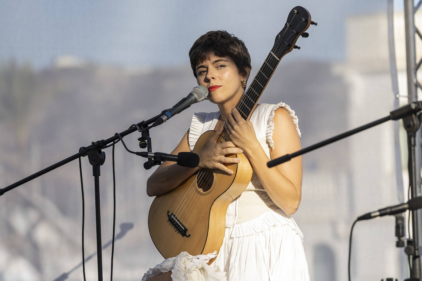 Los conciertos de Anna Ferrer, Carla Bruni, Pedro Pastor y Buzz&#039; Ayaz, en imágenes