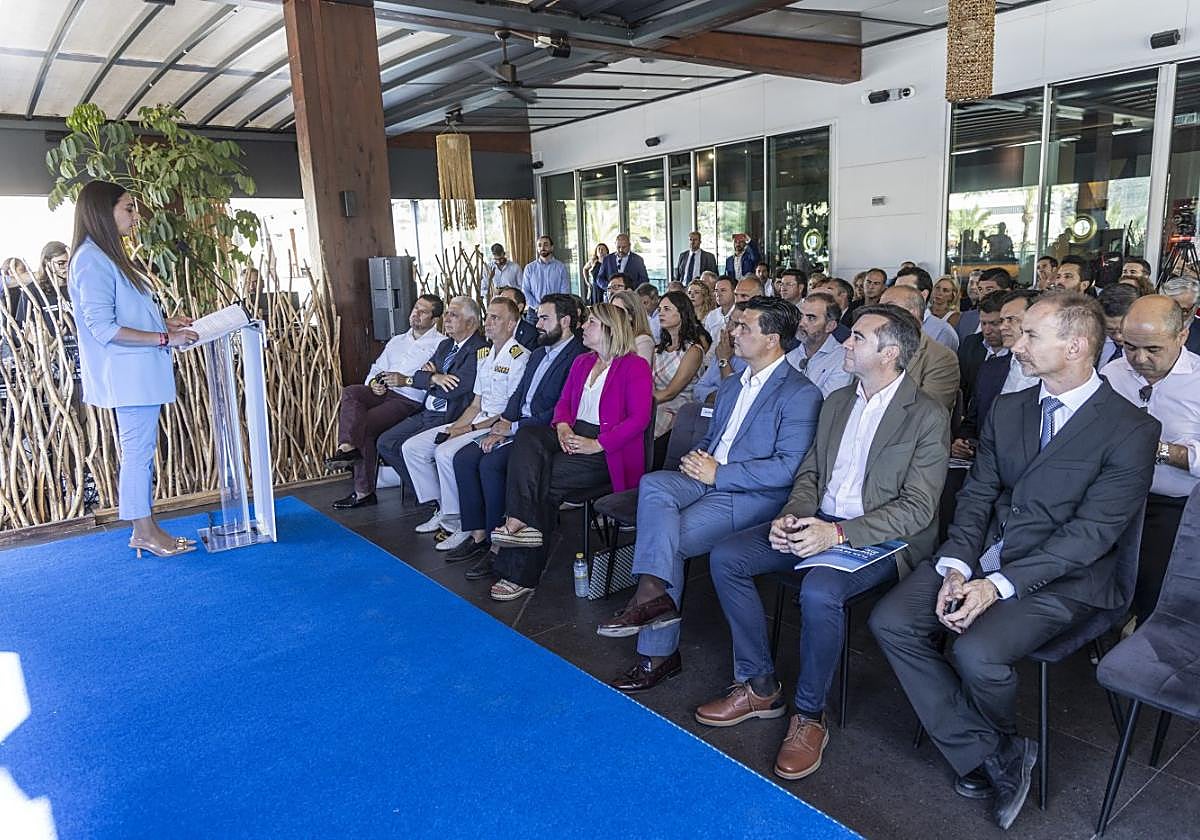 La consejera Rubira, en la presentación de la Estrategia Marítima de la Región, ayer, en Cartagena.