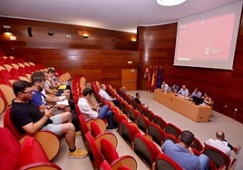 Reunión del Observatorio de la Bicicleta, ayer en el Moneo.