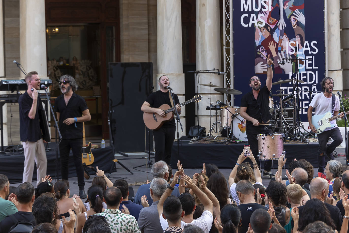 Los conciertos de La Mar de Músicas del jueves, en imágenes