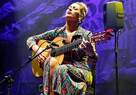 Mercedes Luján, guitarrista lorquina, aspira al 'Bordón Minero'.