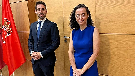 López Miras pide «rapidez y fiabilidad» a los dos nuevos secretarios generales de Empresa y Fomento