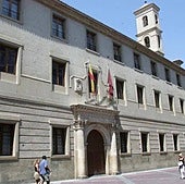 La cenicienta de la tarta del Estado, ahogada por la deuda