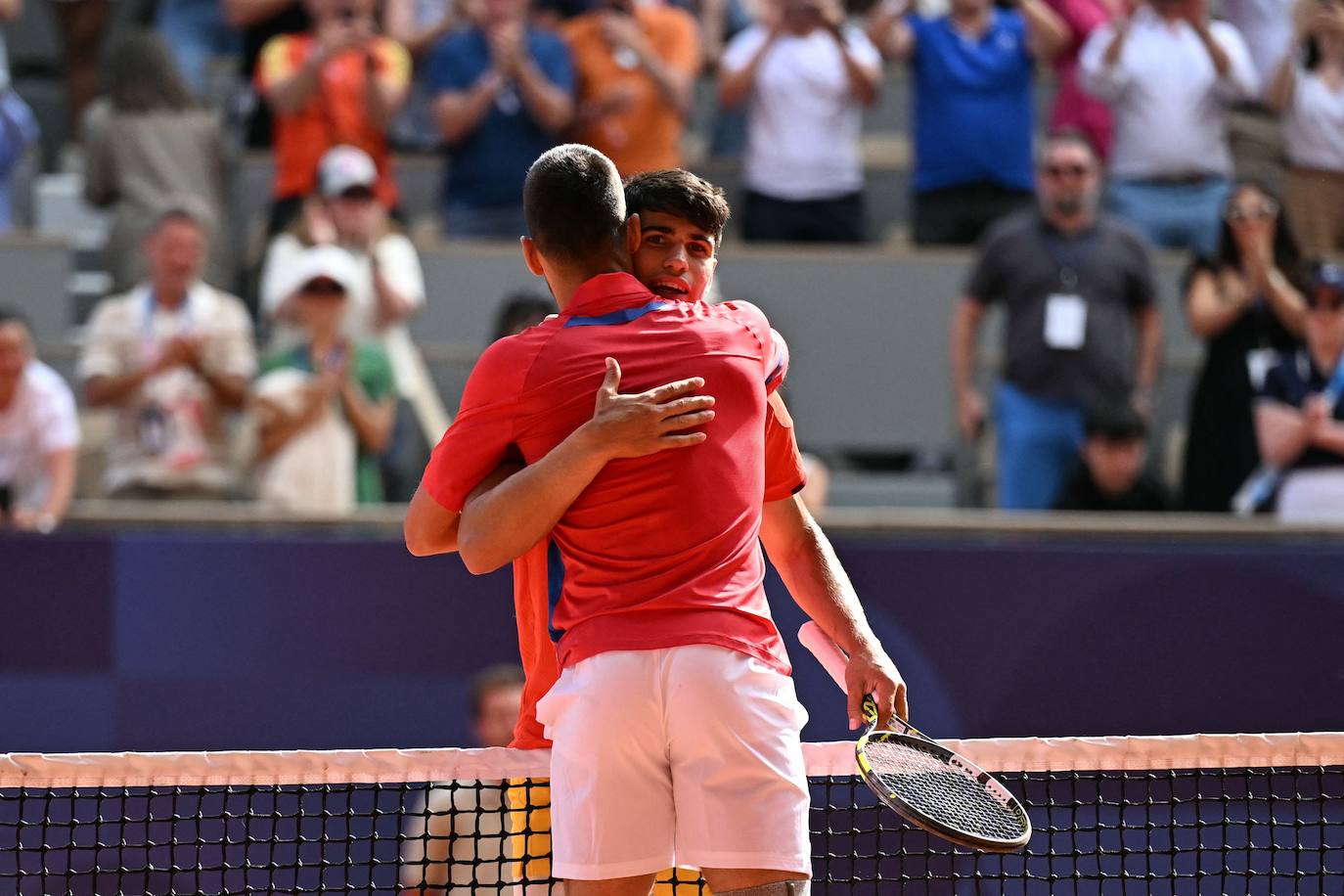 En imágenes, la final de tenis en los Juegos Olímpicos entre Carlos Alcaraz y Novak Djokovic